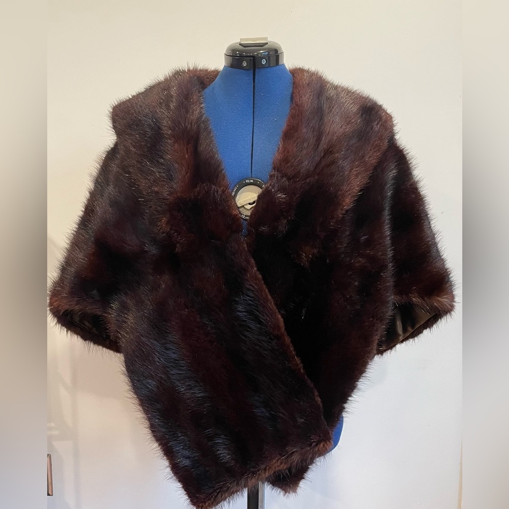 Vintage Mink Fur Stole/Cape with Collar and Inner Straps to Make Wearing Easy